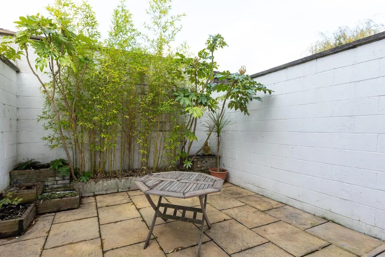 Spacious 4Br 3-Storey Townhouse In Lively Deptford London 0*,  United Kingdom